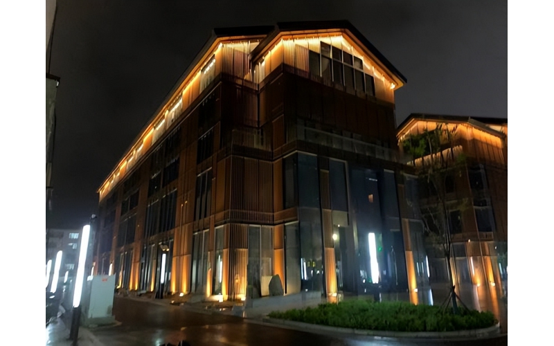 光影筑魂夜經(jīng)濟(jì)：山東原實(shí)科技賦能陽(yáng)信圣豪悠樂(lè)里夜間的靈魂