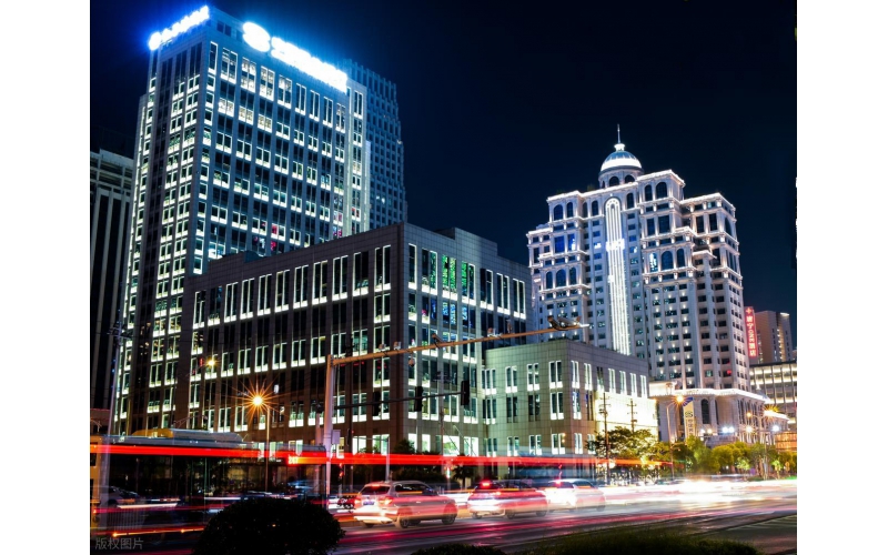 樓體為紙，光影為墨 —— 山東原實科技點亮齊魯建筑夜間新風采