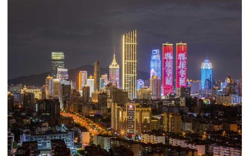 光影筑天際 智亮齊魯芯 —— 山東寫字樓亮化工程的品質升級與價值賦能