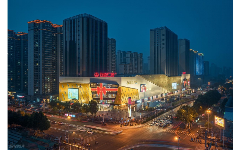 光影為筆 商圈為卷——山東商業(yè)綜合體夜景亮化工程的破局與升維