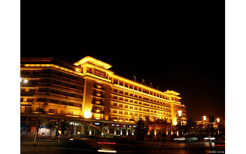 光影筑齊魯 匠心亮萬(wàn)家 &mdash;&mdash; 原實(shí)科技 專注亮化工程施工領(lǐng)域精耕細(xì)作